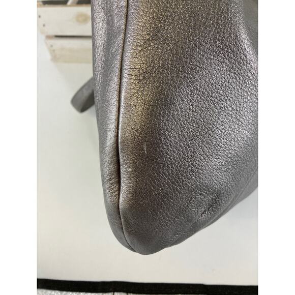 COACH 19303 MEDIUM SILVER METALIC LEATHER CROSSBODY BAG - Picture 5 of 16